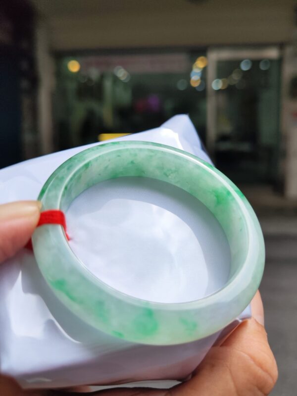 天然緬甸玉A貨｜冰透飄陽綠正圈手鐲