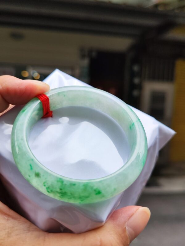 天然緬甸玉A貨｜冰透飄陽綠正圈手鐲