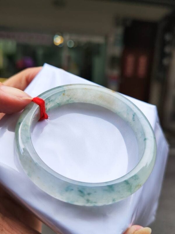 天然緬甸玉A貨｜放光玻璃種 飄花正圈手鐲