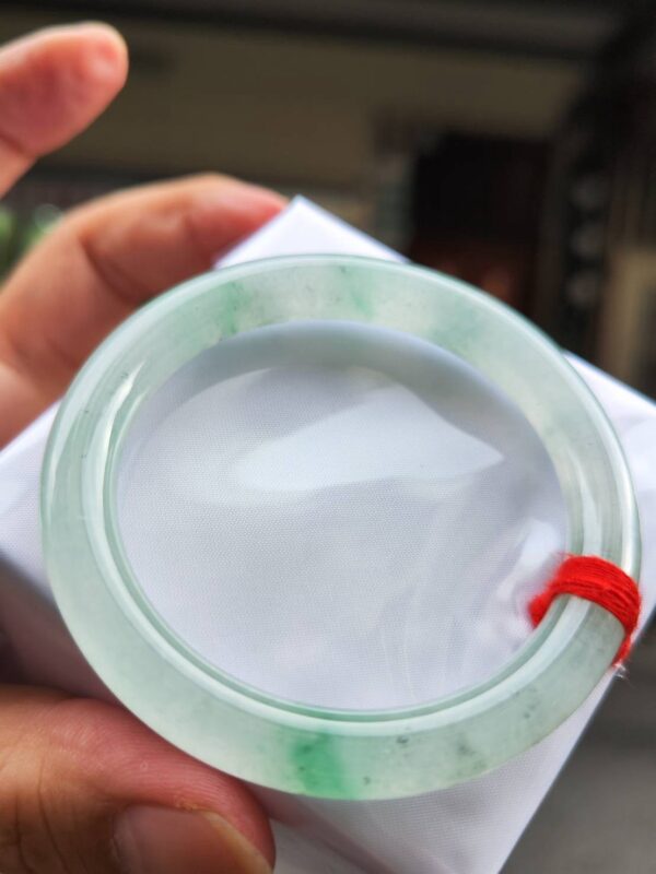 天然緬甸玉A貨｜放光玻璃種飄綠正圈手鐲