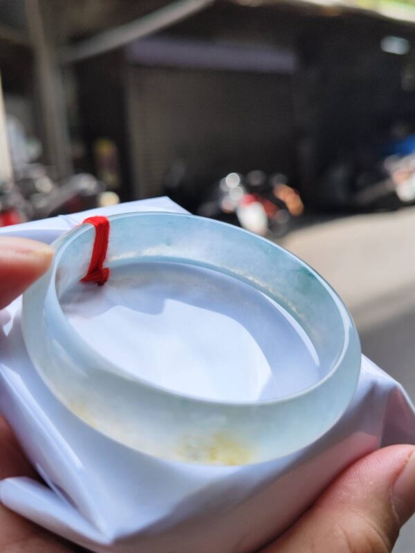 🌈【頂級三彩玻璃種正圈手鐲】🌈
天然緬甸玉A貨｜放光奪目・收藏首選