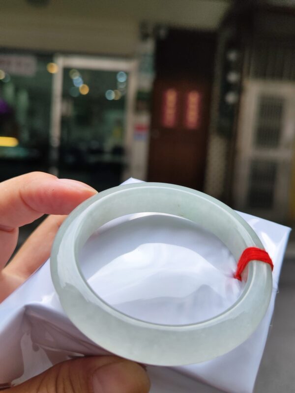 天然緬甸玉A貨】  
✨ 冰種微起光・正圈手鐲