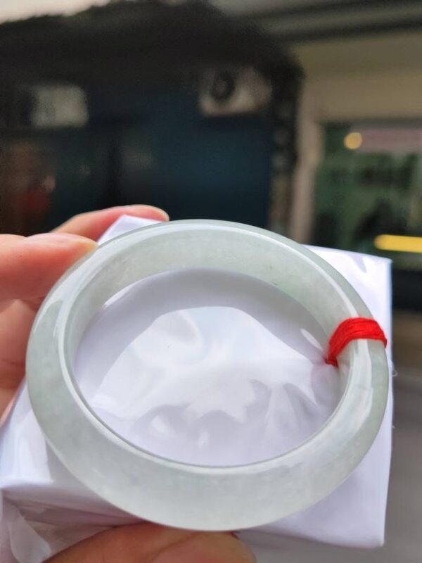 天然緬甸玉A貨】  
✨ 冰種微起光・正圈手鐲