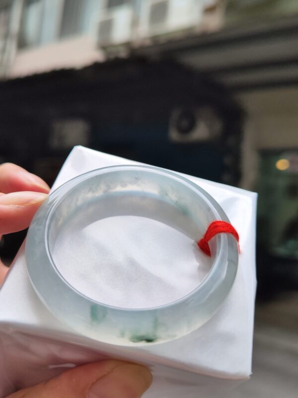img_0365-2 【天然緬甸玉A貨】
💎 放光玻璃種・正圈手鐲