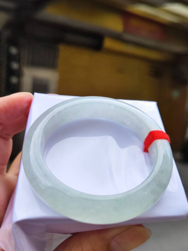 天然緬甸玉A貨】  
✨ 冰種微起光・正圈手鐲