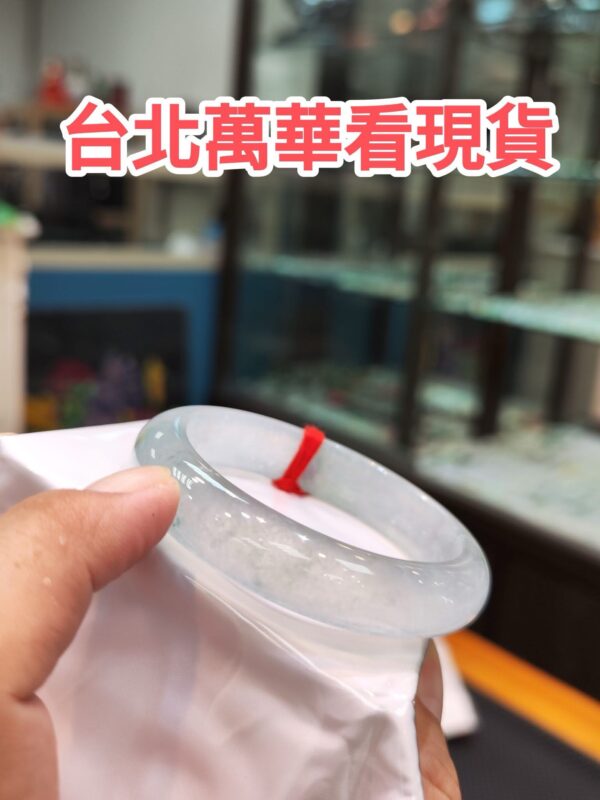 img_0520 ✨天然緬甸玉A貨 ✨
🔥頂級放光玻璃種 正圈手鐲🔥