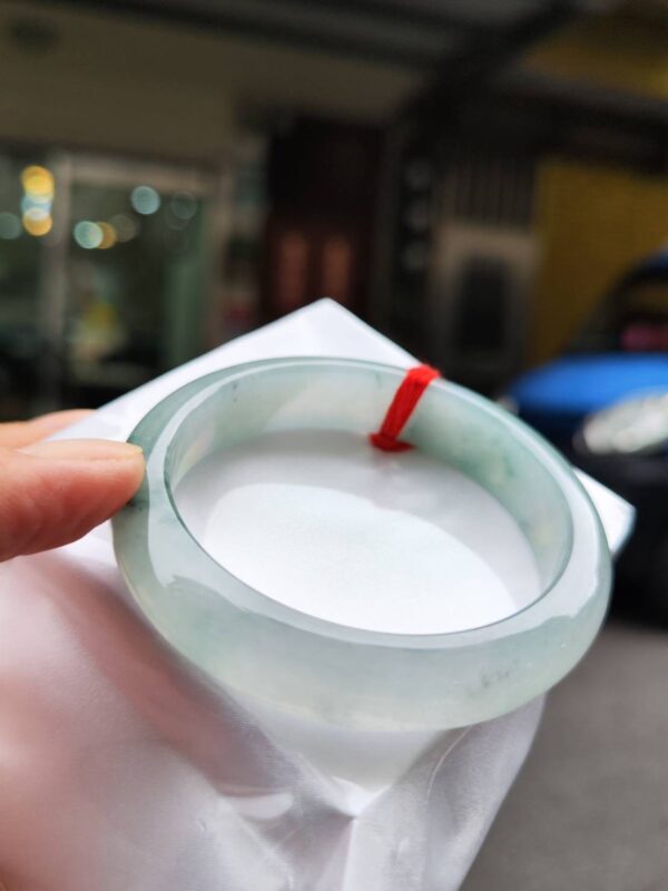 天然緬甸玉A貨 冰芙蓉種飄花正圈手鐲