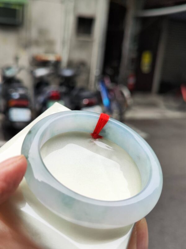 天然緬甸玉A貨 冰芙蓉種飄花正圈手鐲