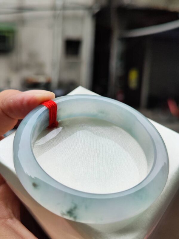 天然緬甸玉A貨 冰芙蓉種飄花正圈手鐲