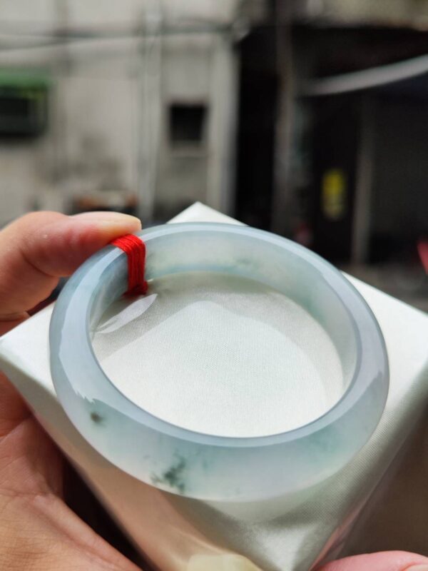 天然緬甸玉A貨 冰芙蓉種飄花正圈手鐲