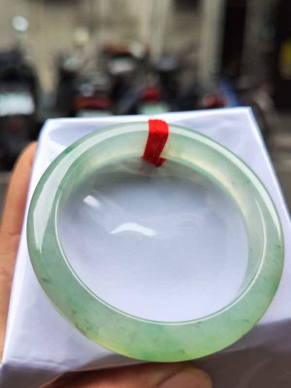 img_0789-2 天然緬甸玉A貨 ✨
🔥 放光玻璃種 正圈手鐲