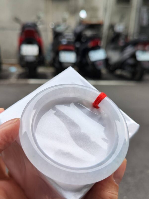 天然緬甸玉A貨
冰種｜白月光正圈圓骨手鐲