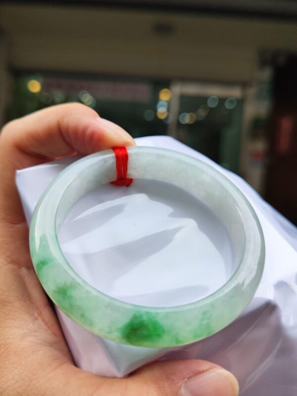 天然緬甸玉A貨｜飄陽綠正圈厚庄手鐲