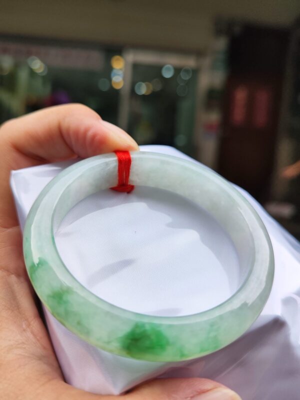 天然緬甸玉A貨｜飄陽綠正圈厚庄手鐲