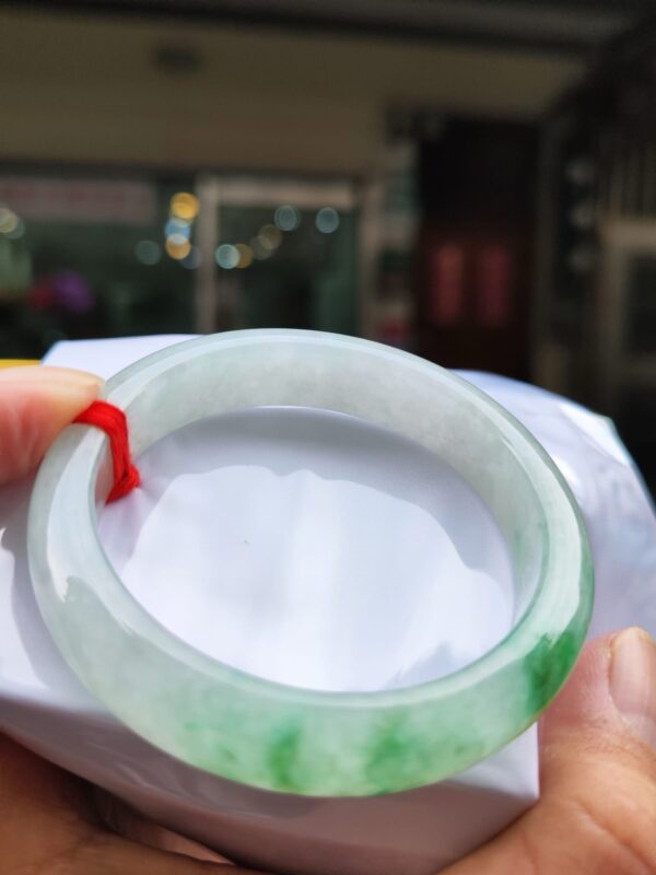 天然緬甸玉A貨｜飄陽綠正圈厚庄手鐲