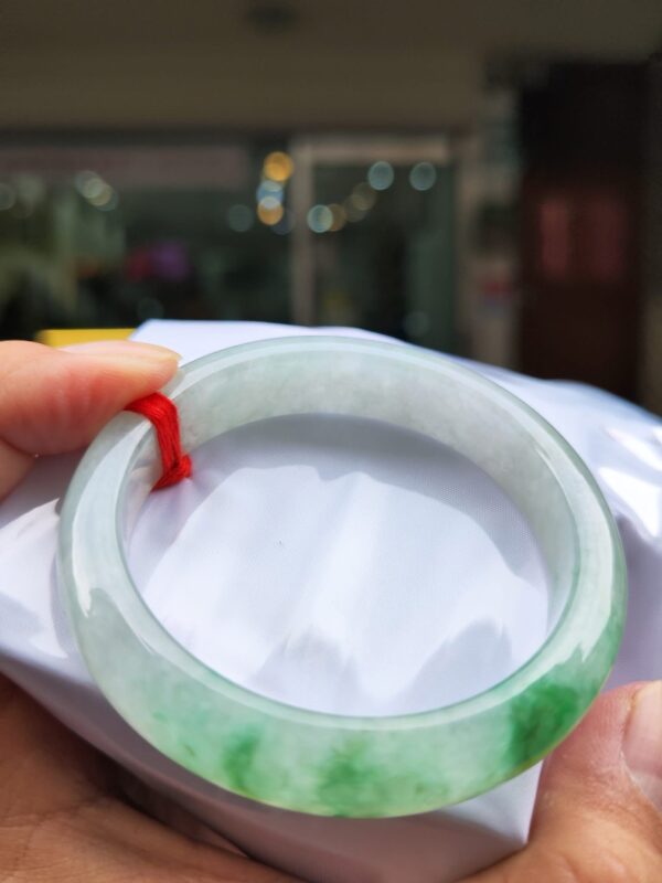 天然緬甸玉A貨｜飄陽綠正圈厚庄手鐲
