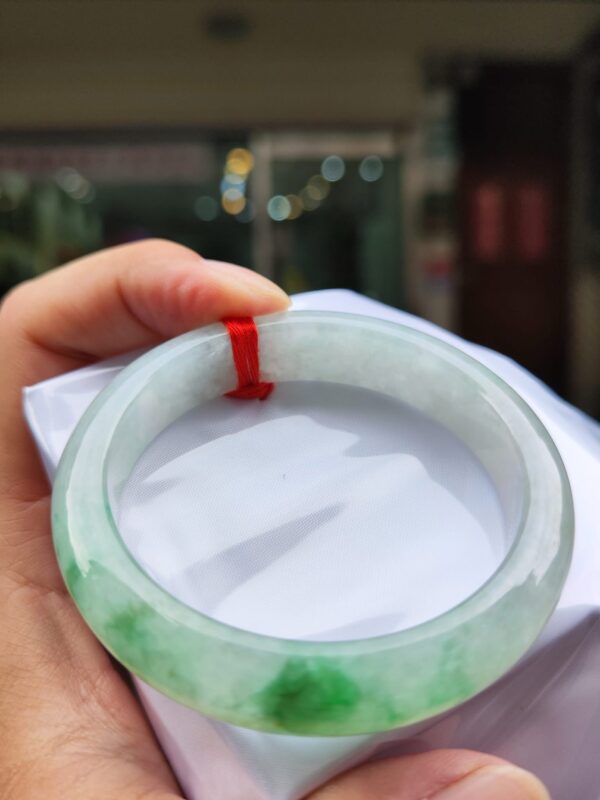 天然緬甸玉A貨｜飄陽綠正圈厚庄手鐲