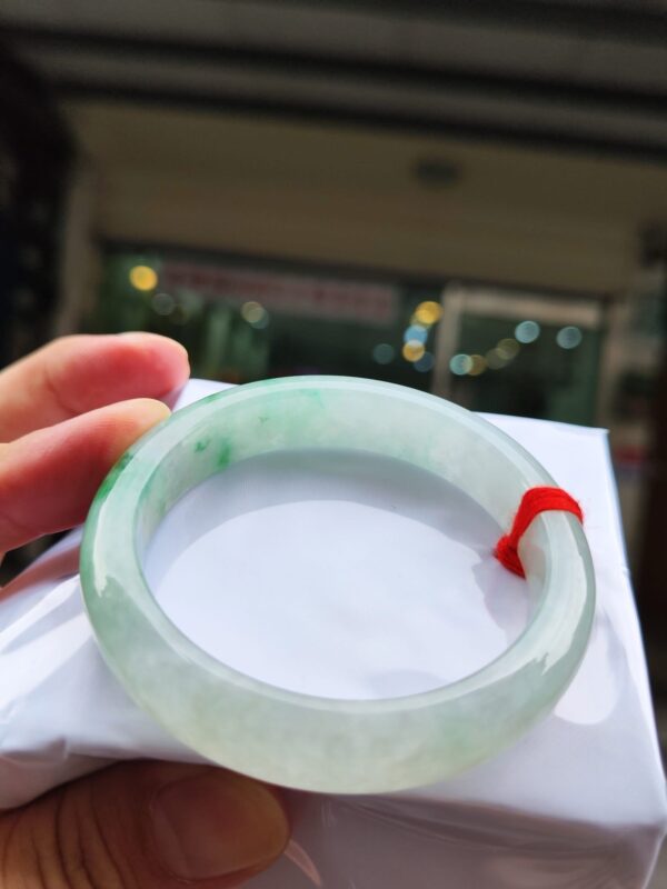 天然緬甸玉A貨｜飄陽綠正圈厚庄手鐲
