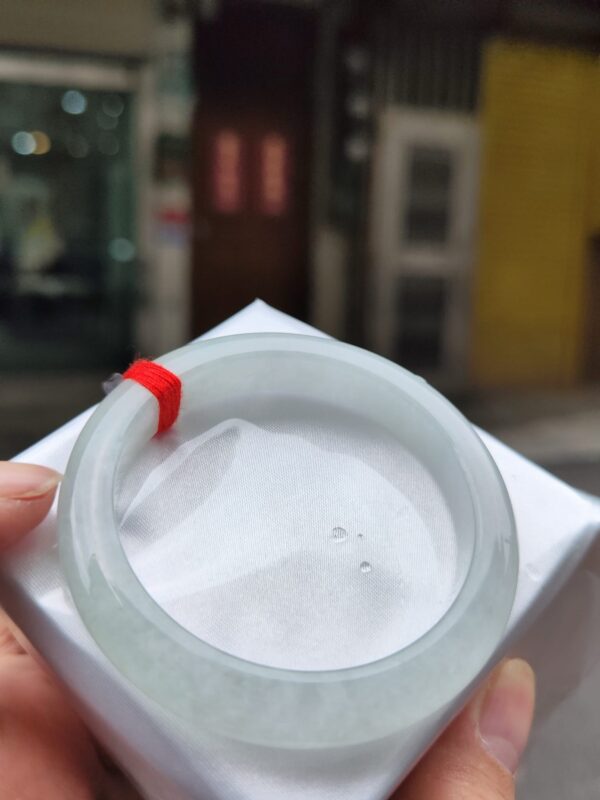 天然緬甸玉A貨
冰種｜白月光正圈厚庄手鐲