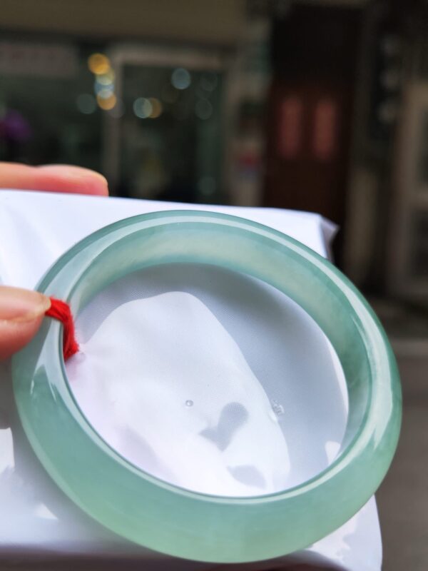 天然緬甸玉A貨
冰芙蓉種｜飄綠花正圈手鐲