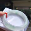 天然緬甸玉A貨
放光玻璃種｜飄綠花正圈厚庄手鐲
