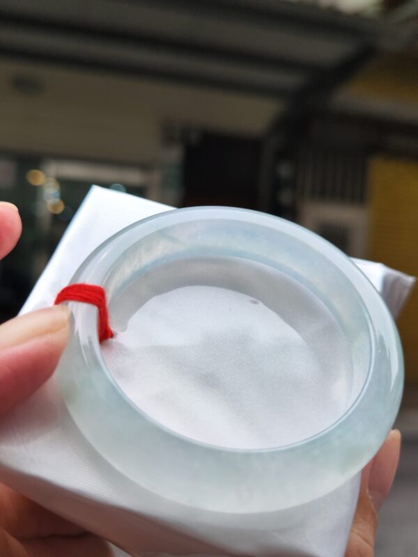 天然緬甸玉A貨
放光玻璃種｜白月光正圈厚庄手鐲