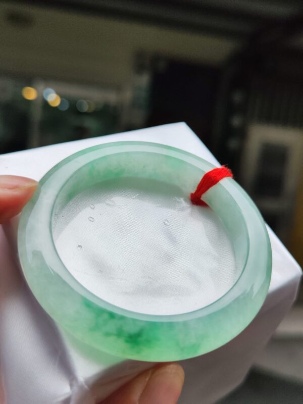 天然緬甸玉A貨｜冰種飄陽綠正圈超厚庄手鐲