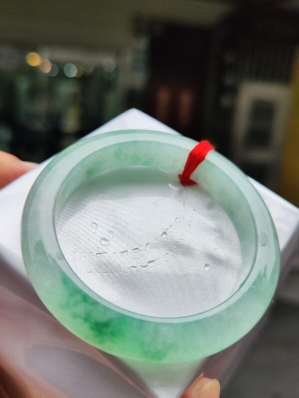 天然緬甸玉A貨｜冰種飄陽綠正圈超厚庄手鐲