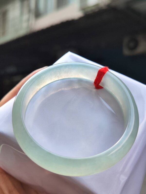 天然緬甸玉A貨 放光玻璃種正圈手鐲