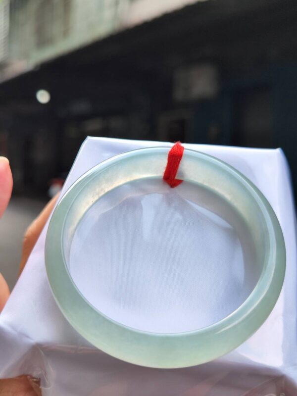 天然緬甸玉A貨 放光玻璃種正圈手鐲