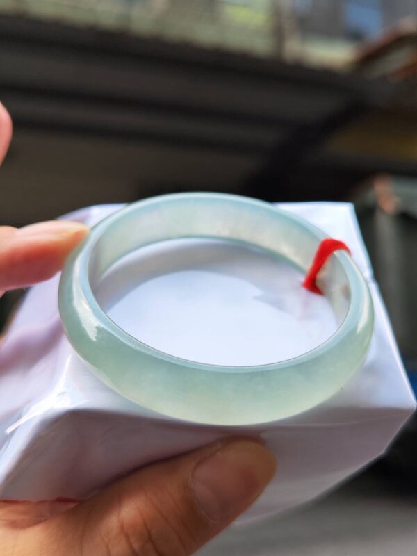 天然緬甸玉A貨 放光玻璃種正圈手鐲