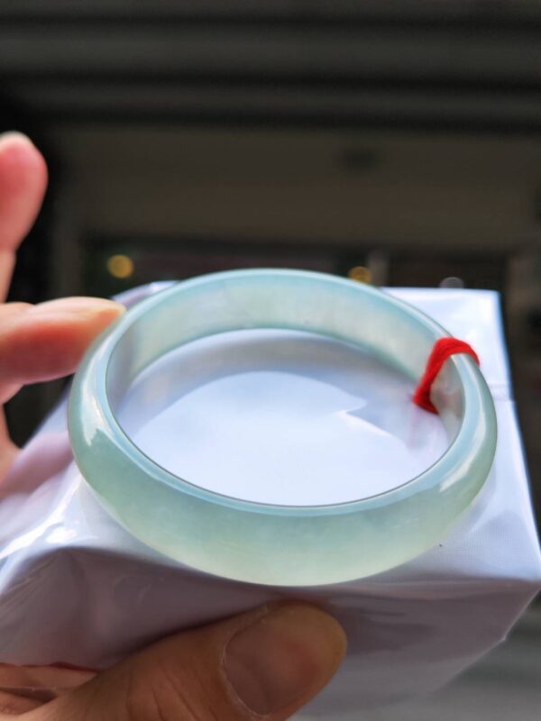 天然緬甸玉A貨 放光玻璃種正圈手鐲