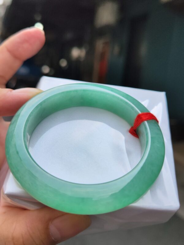 天然緬甸玉A貨 滿綠正圈厚庄手鐲