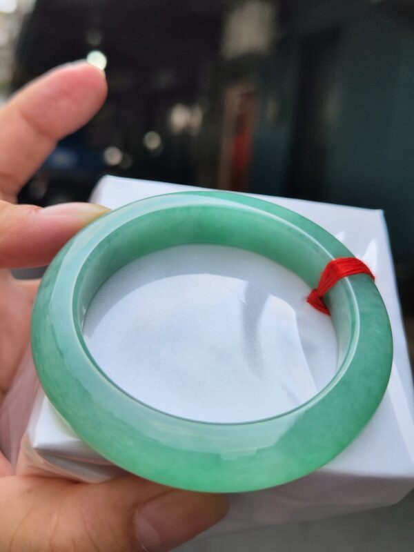 天然緬甸玉A貨 滿綠正圈厚庄手鐲