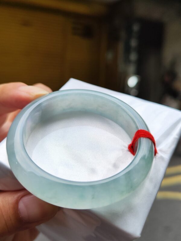 天然緬甸玉A貨 放光玻璃種厚庄正圈手鐲