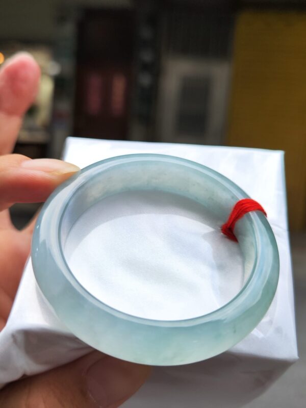 天然緬甸玉A貨 放光玻璃種厚庄正圈手鐲