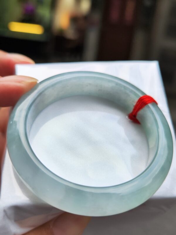 天然緬甸玉A貨 放光玻璃種厚庄正圈手鐲