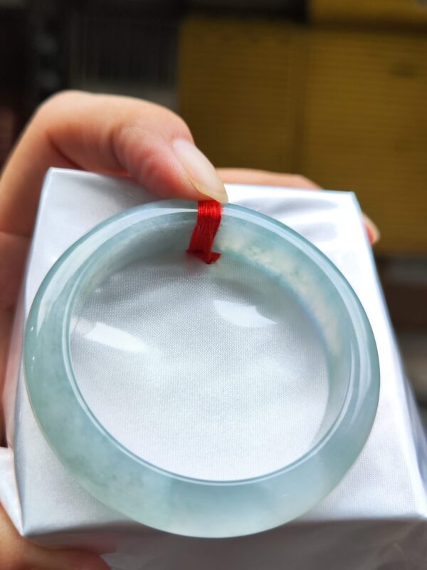 天然緬甸玉A貨 放光玻璃種厚庄正圈手鐲