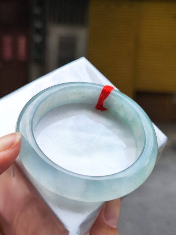 天然緬甸玉A貨 放光玻璃種厚庄正圈手鐲