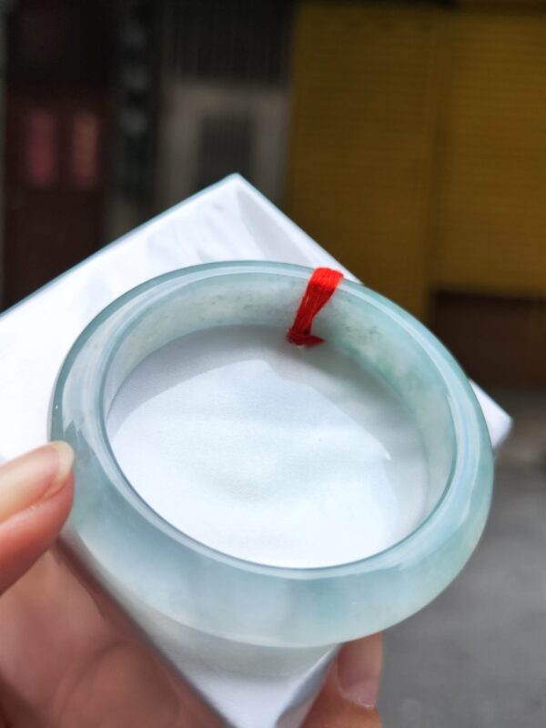 天然緬甸玉A貨 放光玻璃種厚庄正圈手鐲