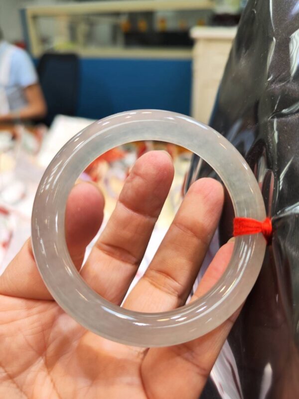 img_2294 天然緬甸玉A貨 ✨
🔥 放光玻璃種 正圈圓骨手鐲