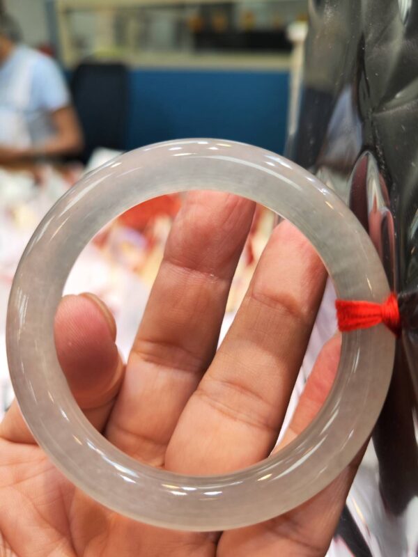 img_2297 天然緬甸玉A貨 ✨
🔥 放光玻璃種 正圈圓骨手鐲