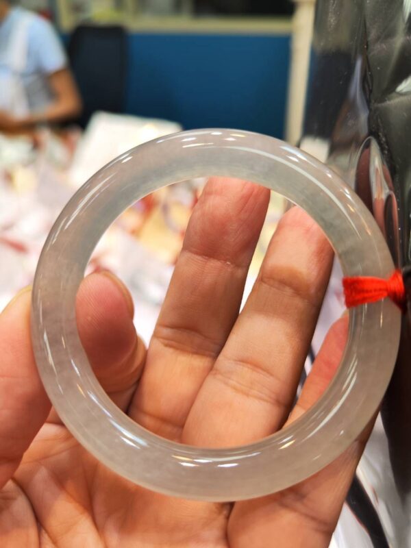 img_2299 天然緬甸玉A貨 ✨
🔥 放光玻璃種 正圈圓骨手鐲