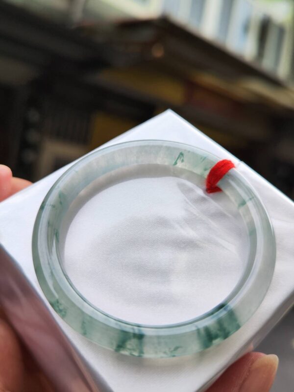 img_2311 ✨天然緬甸玉A貨 ✨🔥 放光玻璃種飄花 正圈圓骨手鐲 🔥