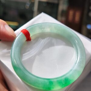 ✨ 天然緬甸玉A貨 冰種飄陽綠正圈手鐲 ✨