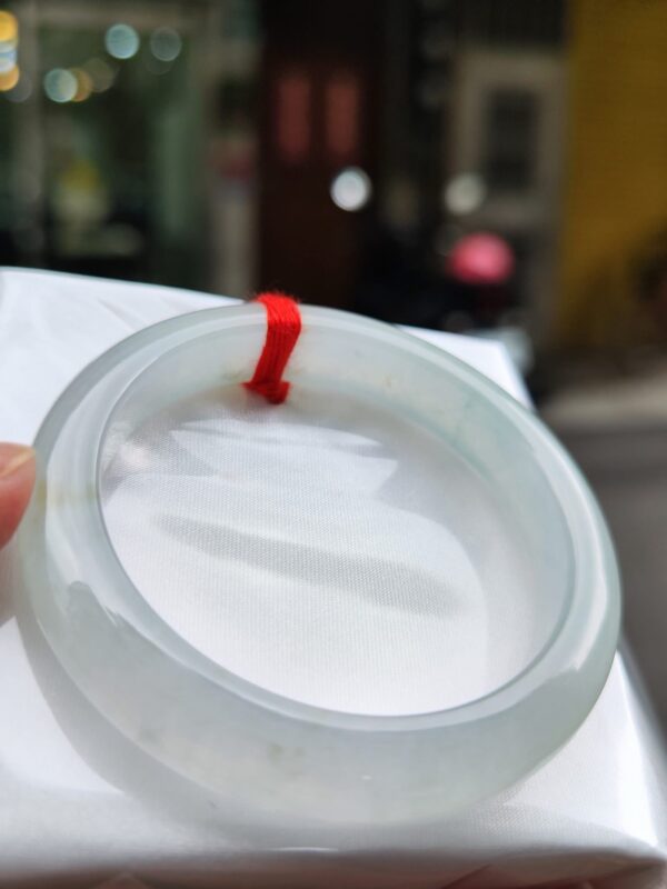 ✨天然緬甸玉A貨 ✨
🔥 放光玻璃種灑金 正圈手鐲 🔥