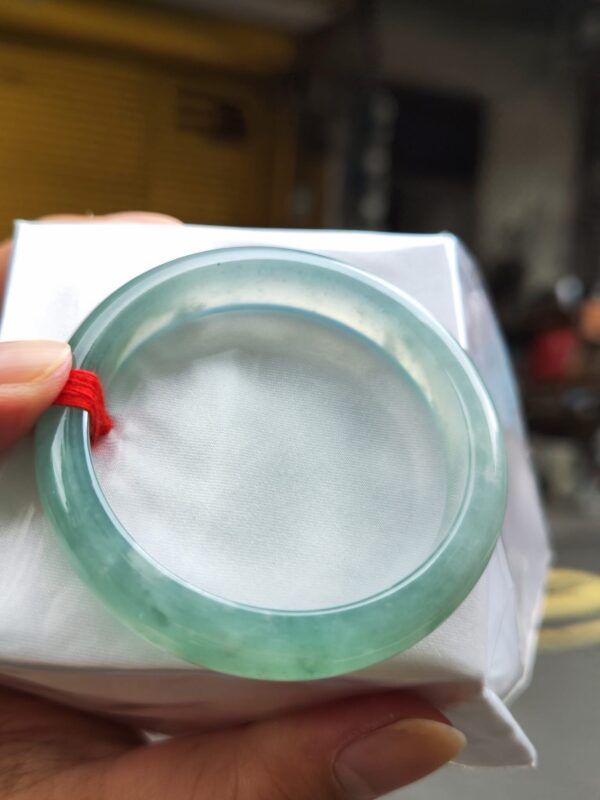 ✨天然緬甸玉A貨《冰種天空藍正圈手鐲》✨