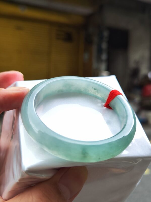 ✨天然緬甸玉A貨《冰種天空藍正圈手鐲》✨