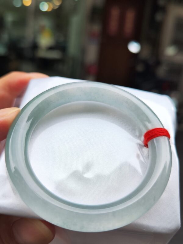 ✨天然緬甸玉A貨 ✨
🔥 放光玻璃種飄花 正圈圓骨手鐲 🔥