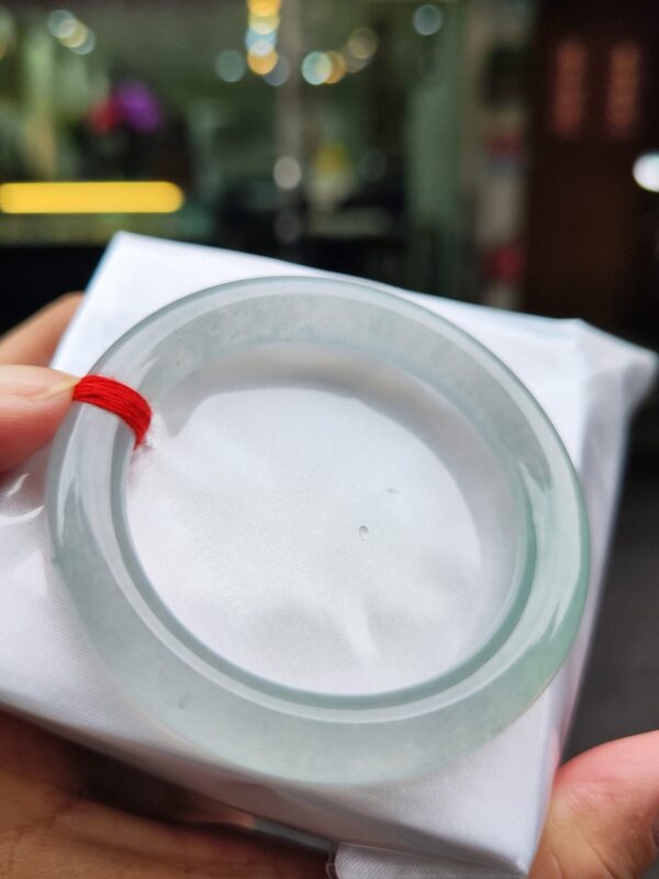 ✨天然緬甸玉A貨 ✨
🔥 放光玻璃種飄花 正圈圓骨手鐲 🔥